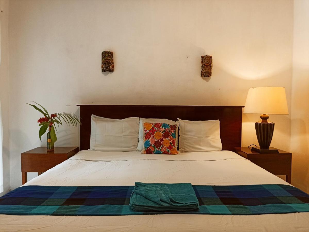 Casa De Los Pajaros - B&B Valladolid  Ngoại thất bức ảnh