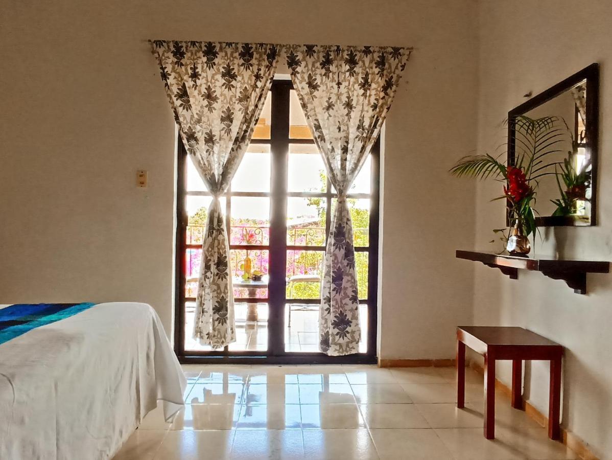 Casa De Los Pajaros - B&B Valladolid  Ngoại thất bức ảnh